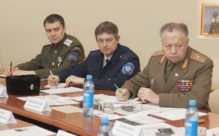 Встреча генералов и Корзина 27.12.2012 сайт.jpg